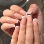 Faux ongles blanc rose