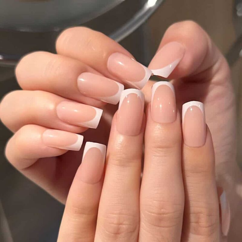 Faux ongles blanc rose