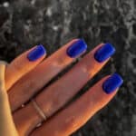 Faux ongles bleu nuit