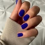 Faux ongles bleu roi