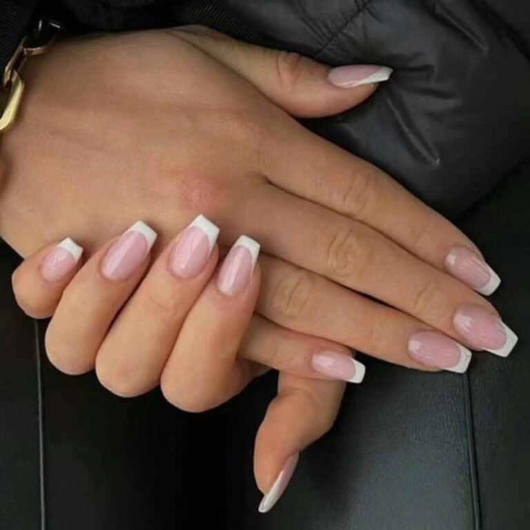 Faux ongles french manucure