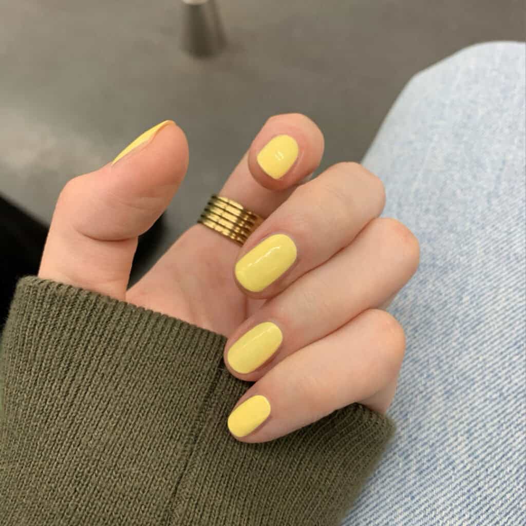 Faux ongles jaune