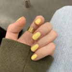 Faux ongles jaune