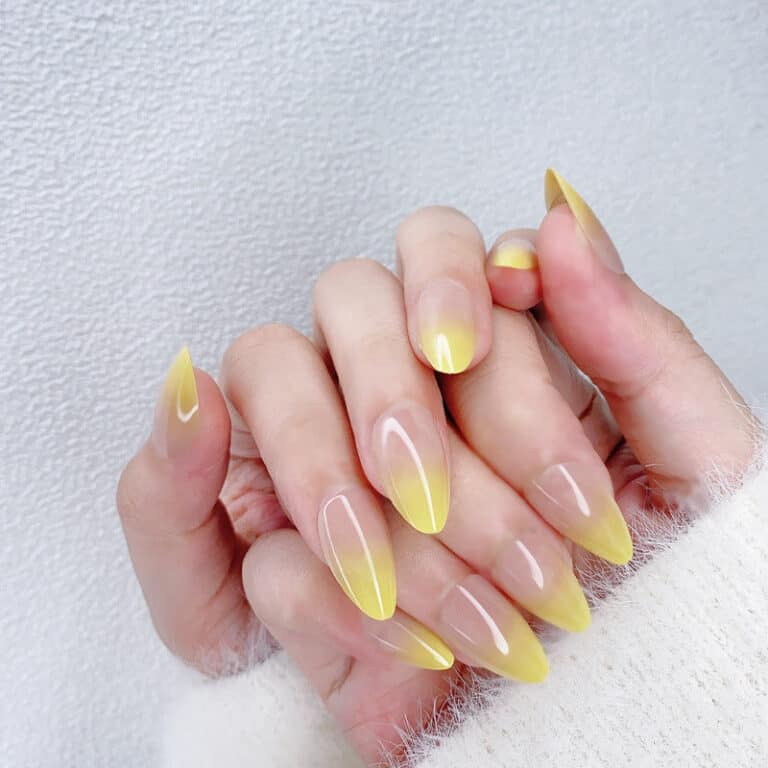 Faux ongles jaune pastel