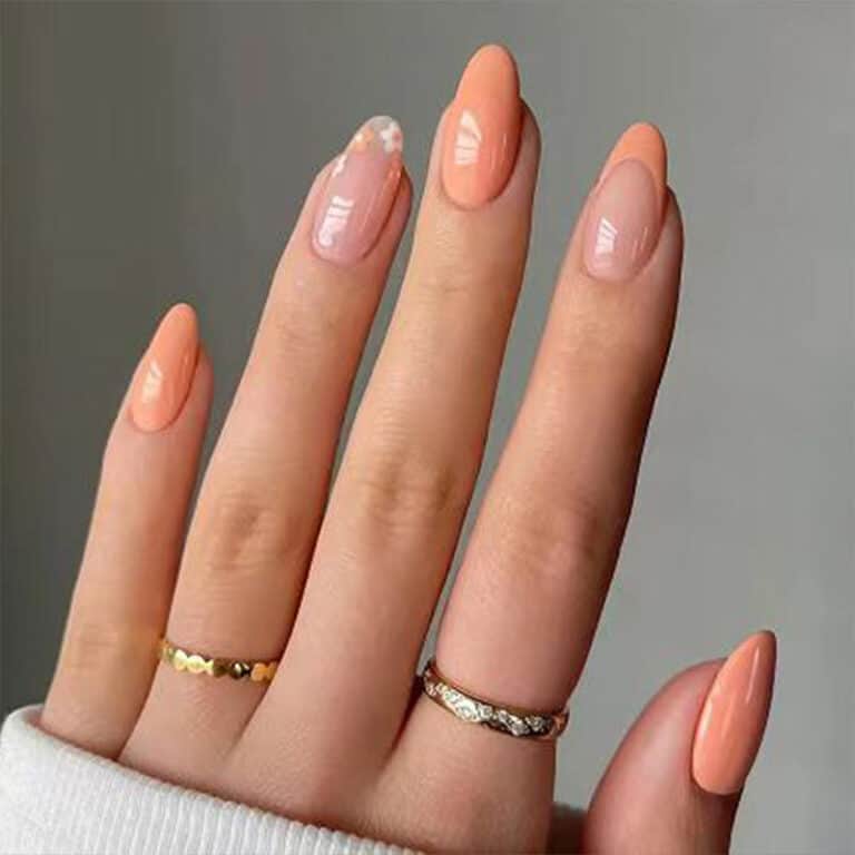 Faux ongles orange pastel
